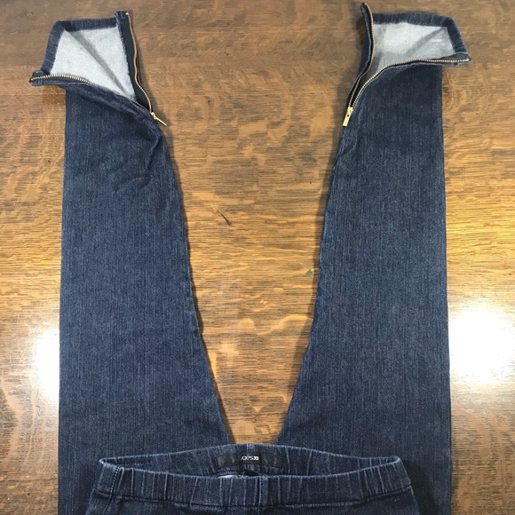 Joe’s Jean Legging w/ Zippers - Picture 2 of 5